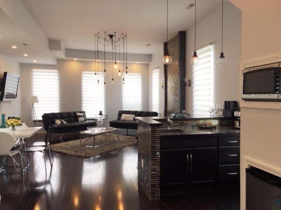 Luxury Three Story Apartment In Short North โคลัมบัส ภายนอก รูปภาพ