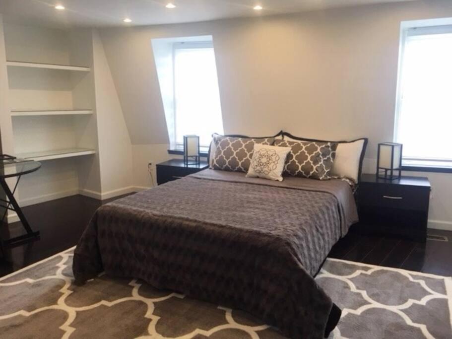 Luxury Three Story Apartment In Short North โคลัมบัส ภายนอก รูปภาพ