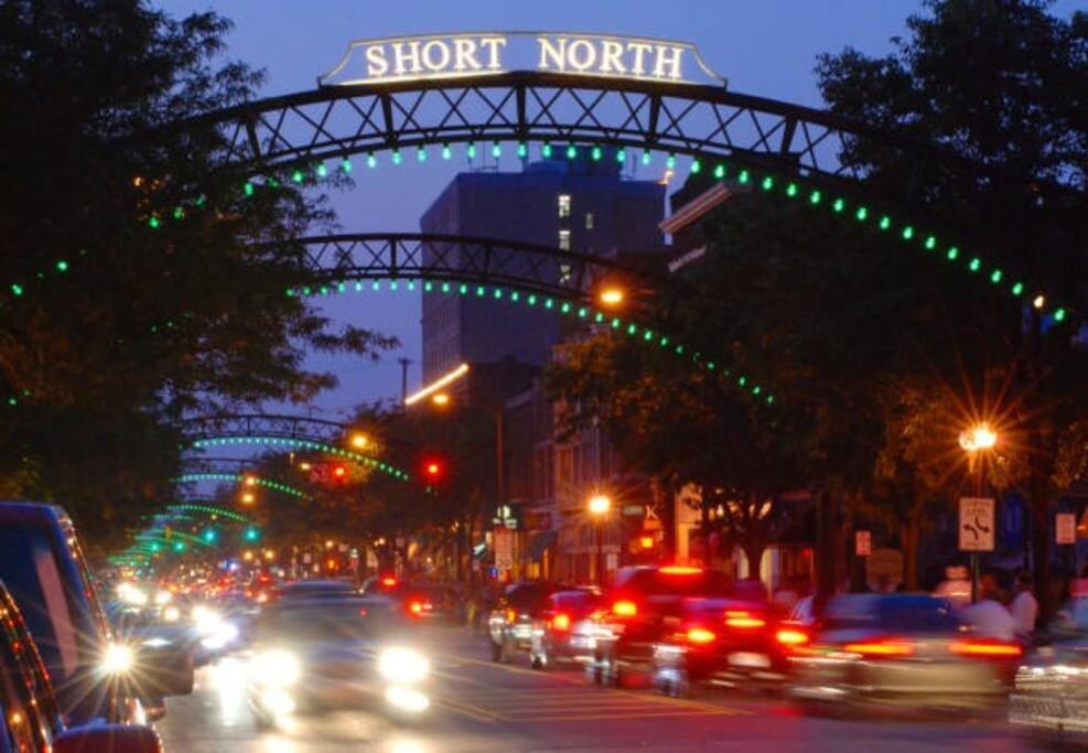Luxury Three Story Apartment In Short North โคลัมบัส ภายนอก รูปภาพ