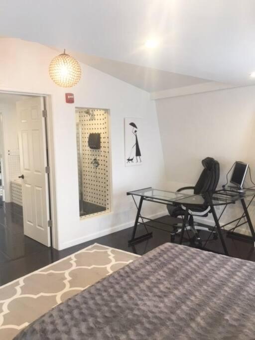 Luxury Three Story Apartment In Short North โคลัมบัส ภายนอก รูปภาพ